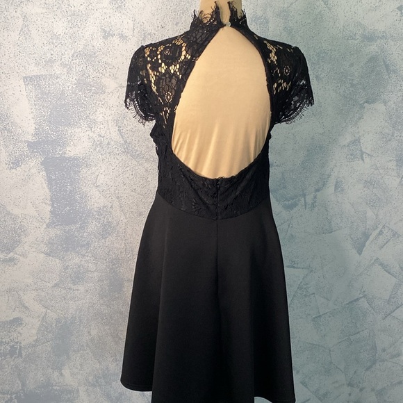 Francescas Black Sleeveless Low Back Lace Midi Dress Size L - Picture 2 of 10